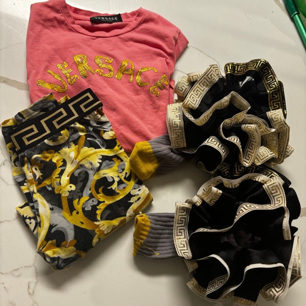 Versace shirt & leggings